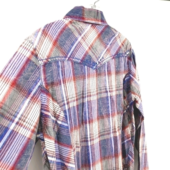 Adiktd Women's L Bling Western Button-Down Top - Picture 12 of 13